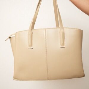 Freja Paloma Tote in Latte - Gently used
